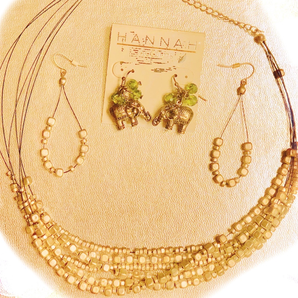 Boho Bundle of Two Earrings and a Necklace 🐘 💫